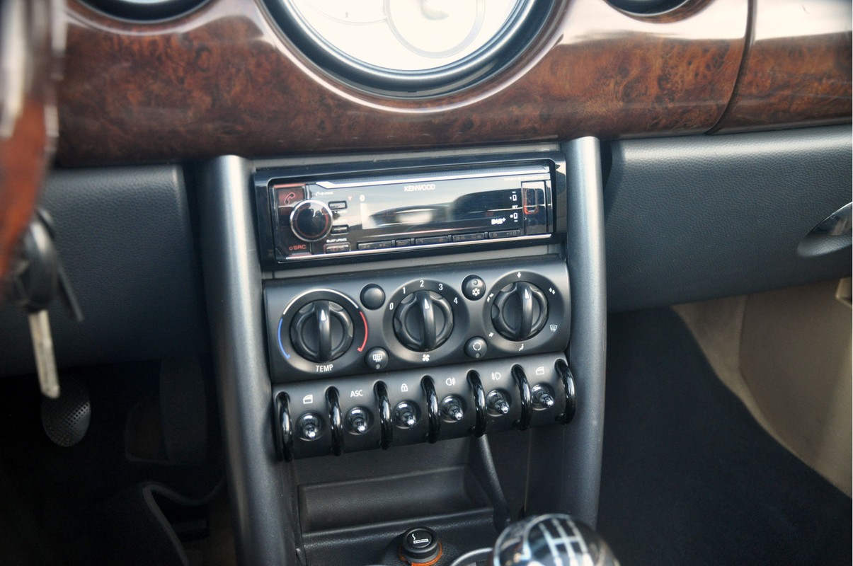MINI Cooper Cabrio