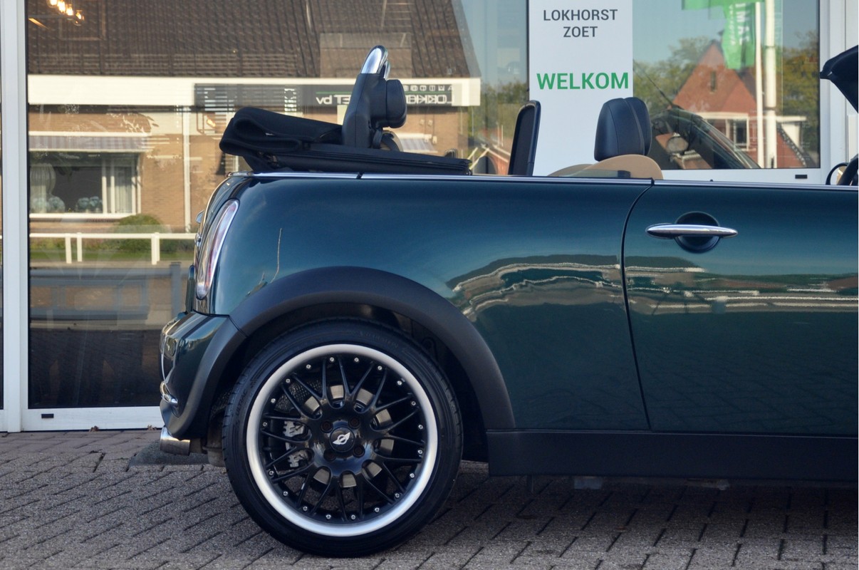 MINI Cooper Cabrio