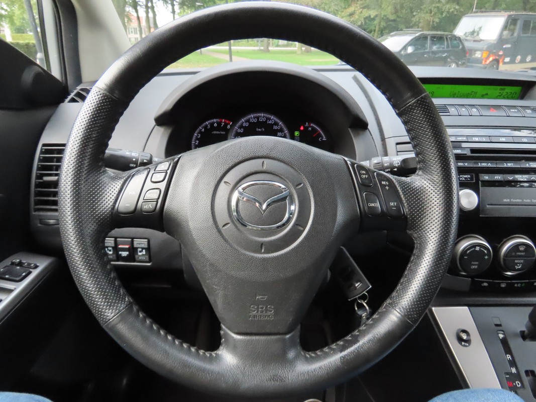 Mazda 5