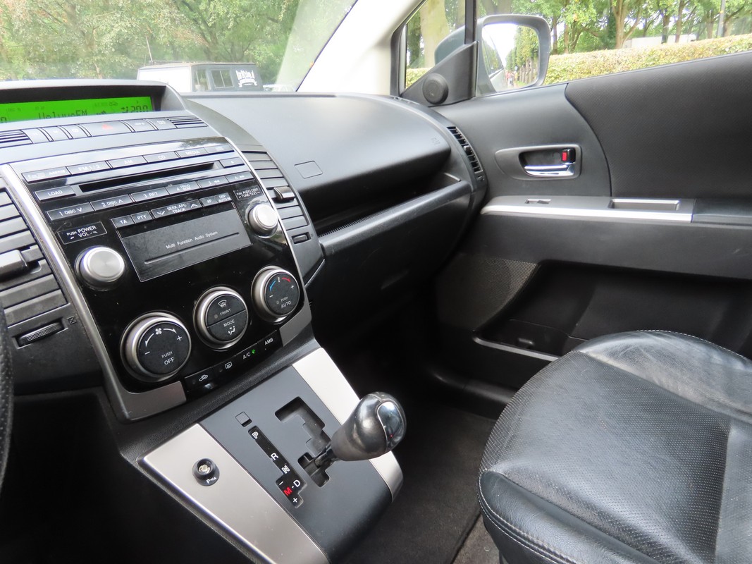 Mazda 5