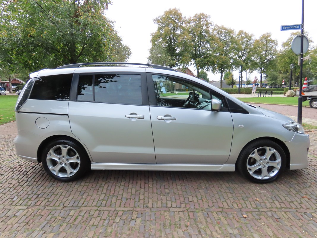 Mazda 5