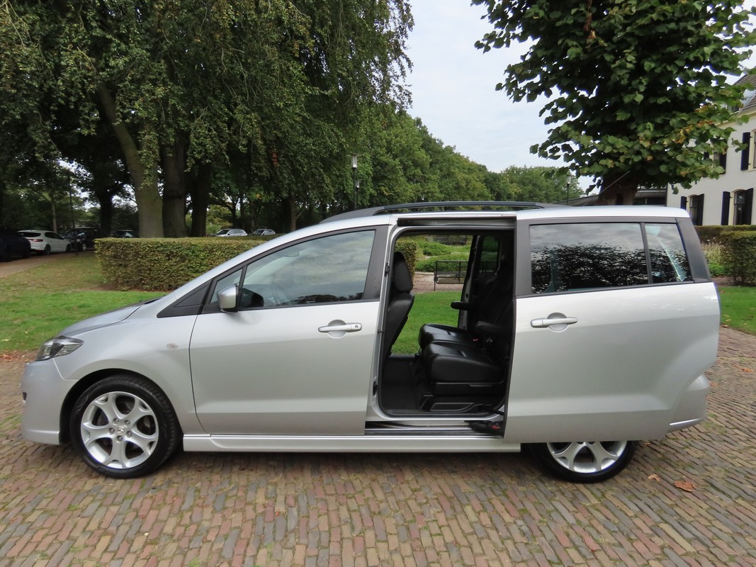 Mazda 5