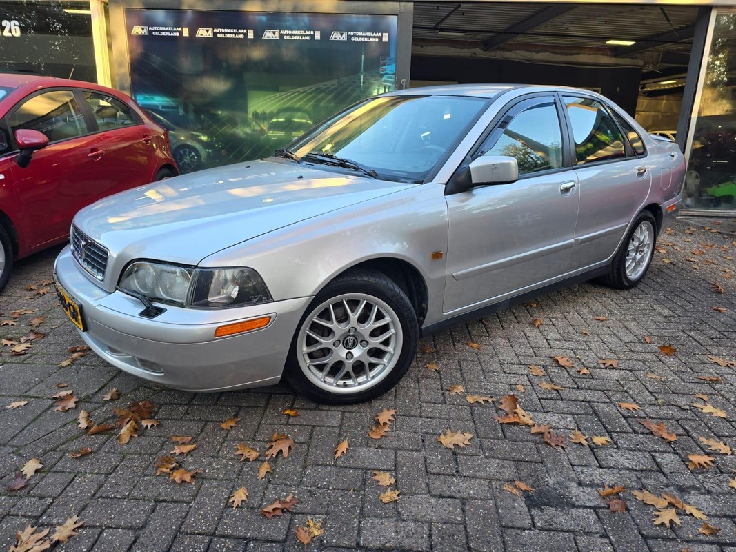 Volvo S40