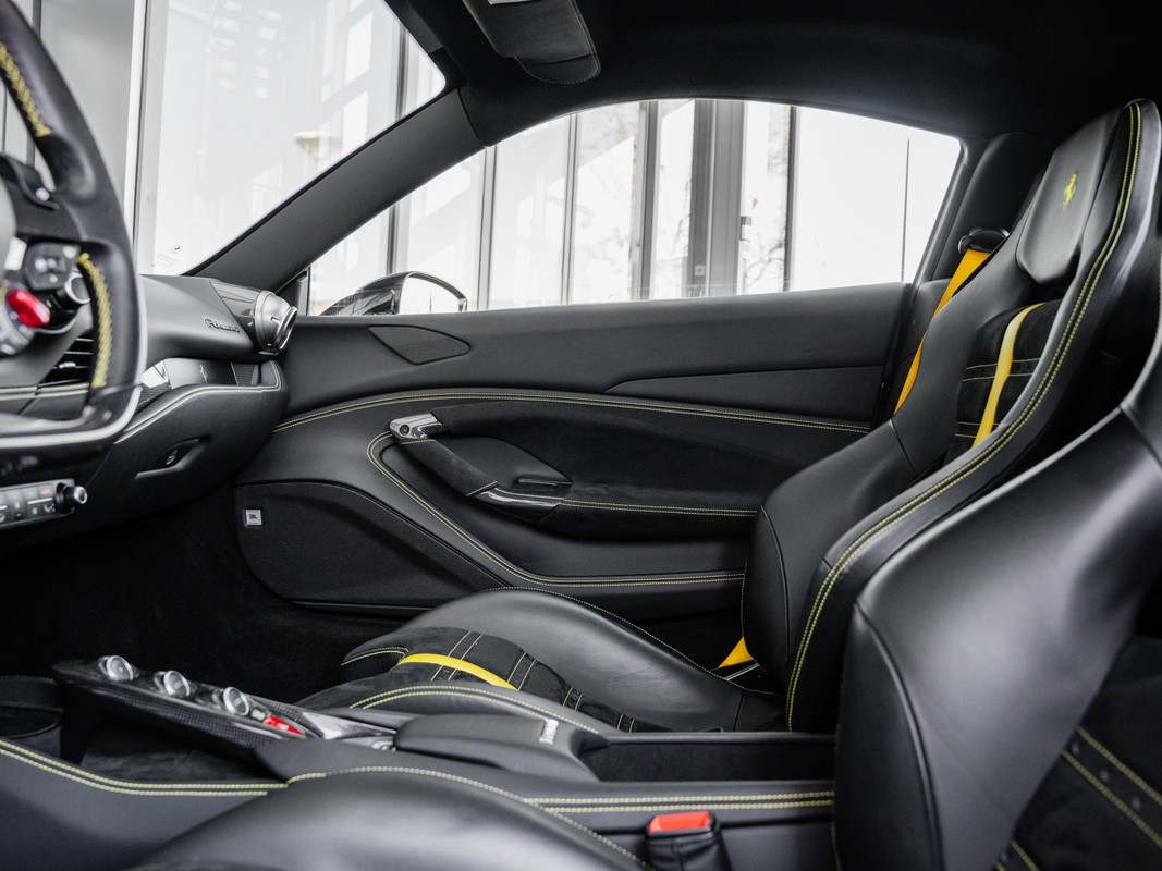 Ferrari F8 Tributo