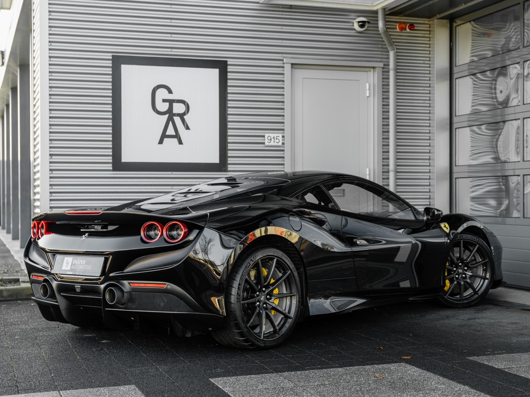 Ferrari F8 Tributo