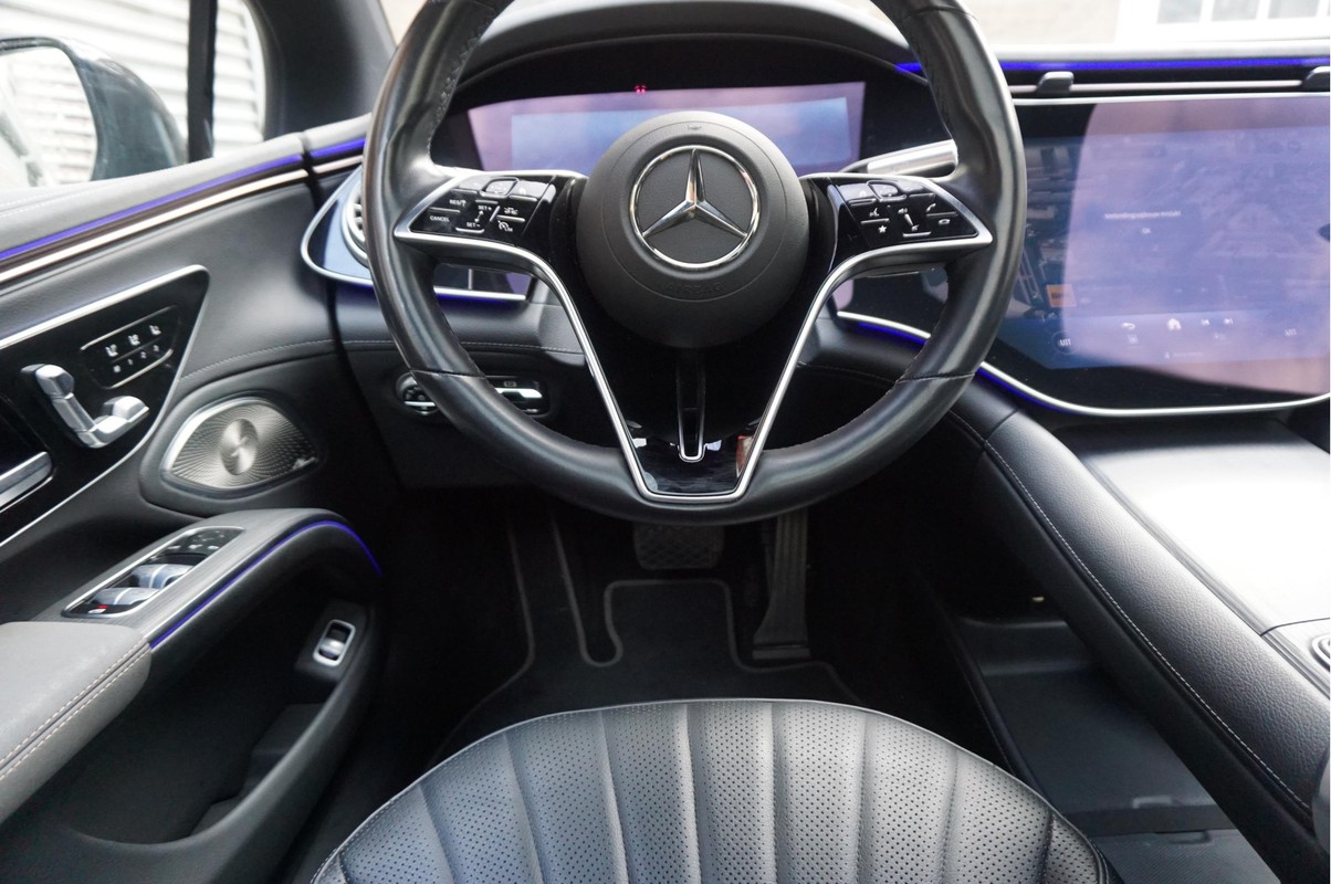 Mercedes-Benz EQS