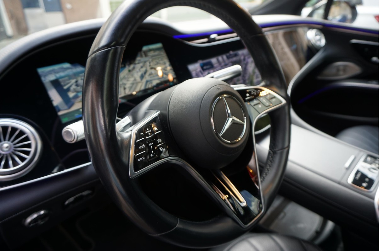 Mercedes-Benz EQS