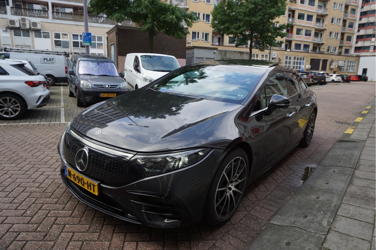 Mercedes-Benz EQS