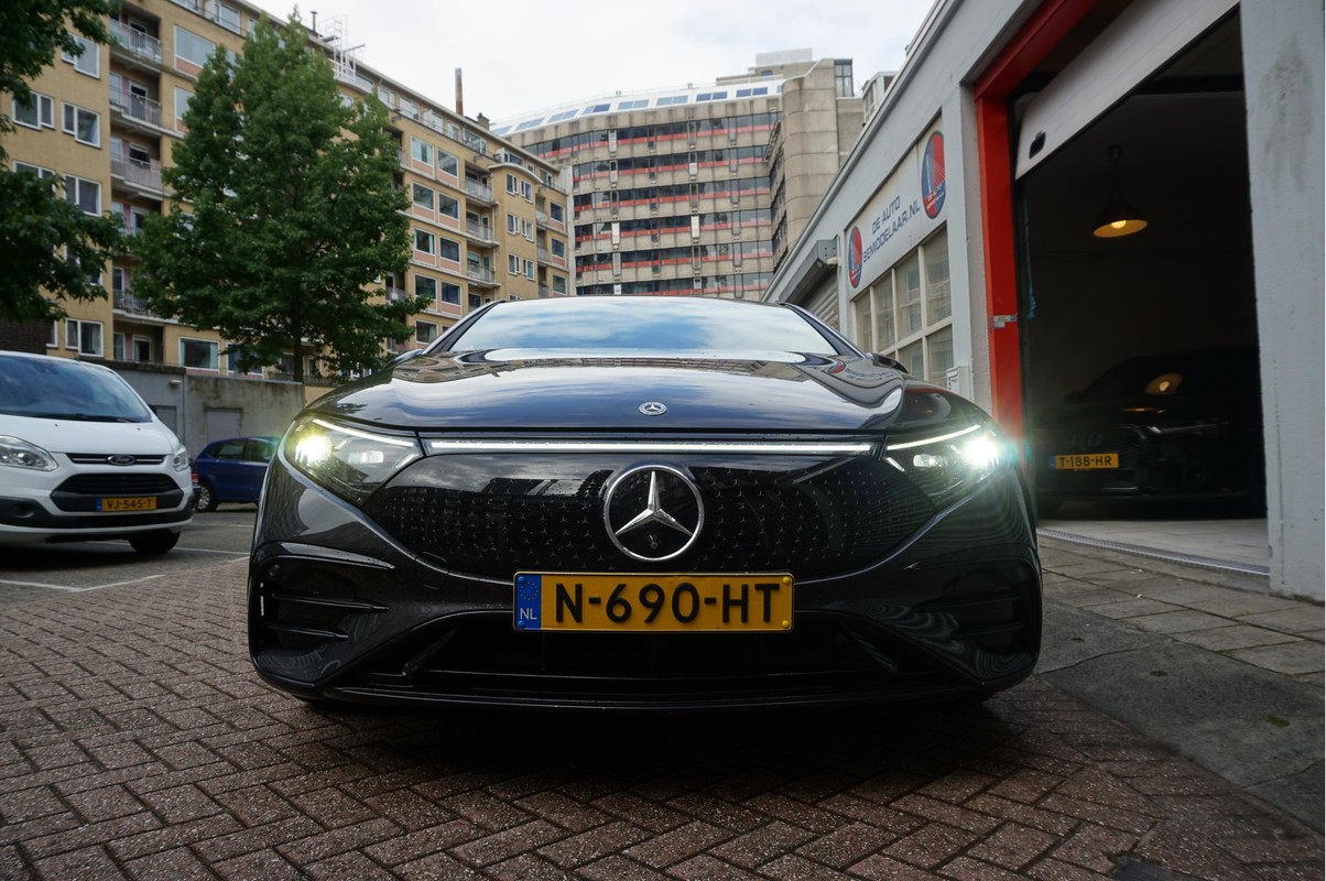 Mercedes-Benz EQS