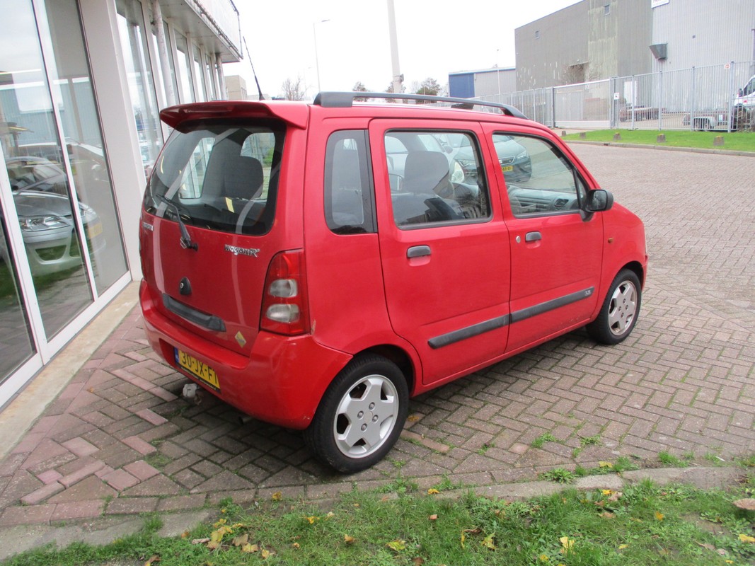 Suzuki Wagon R+