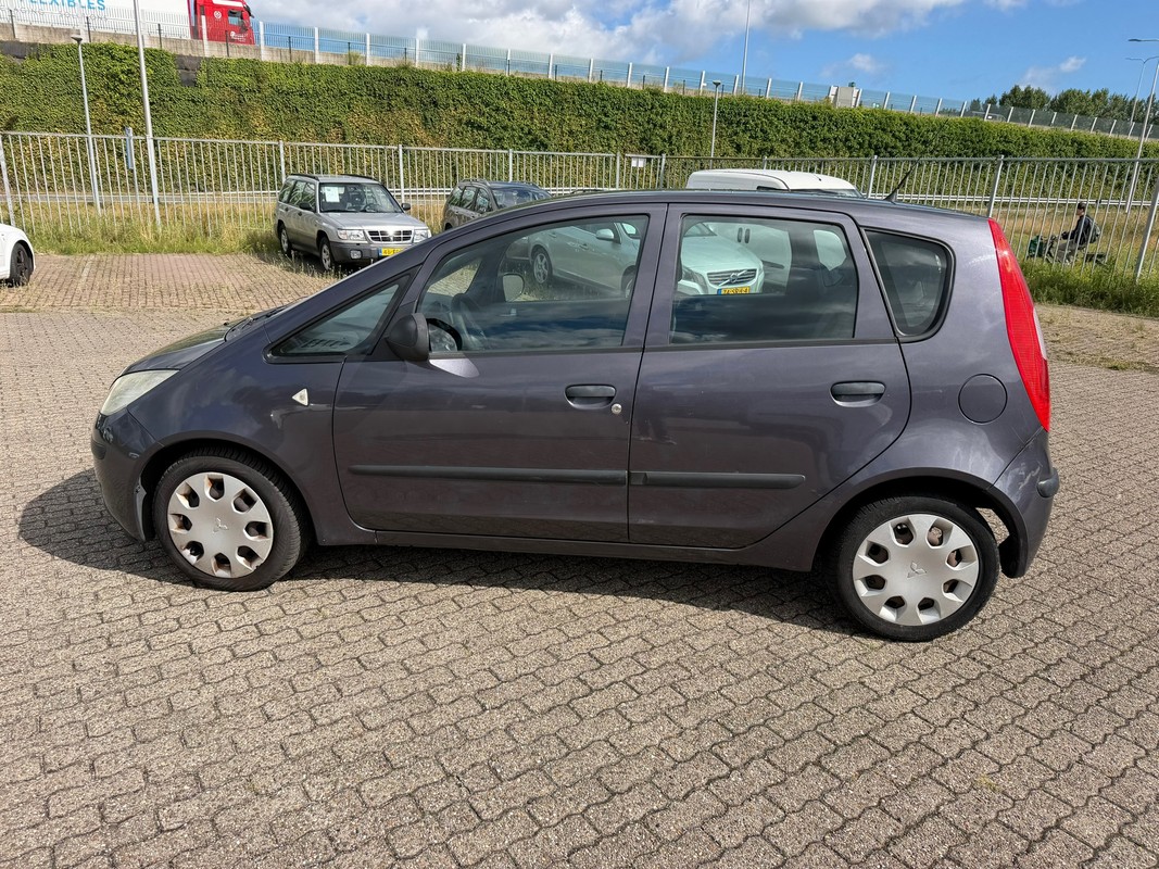 Mitsubishi Colt