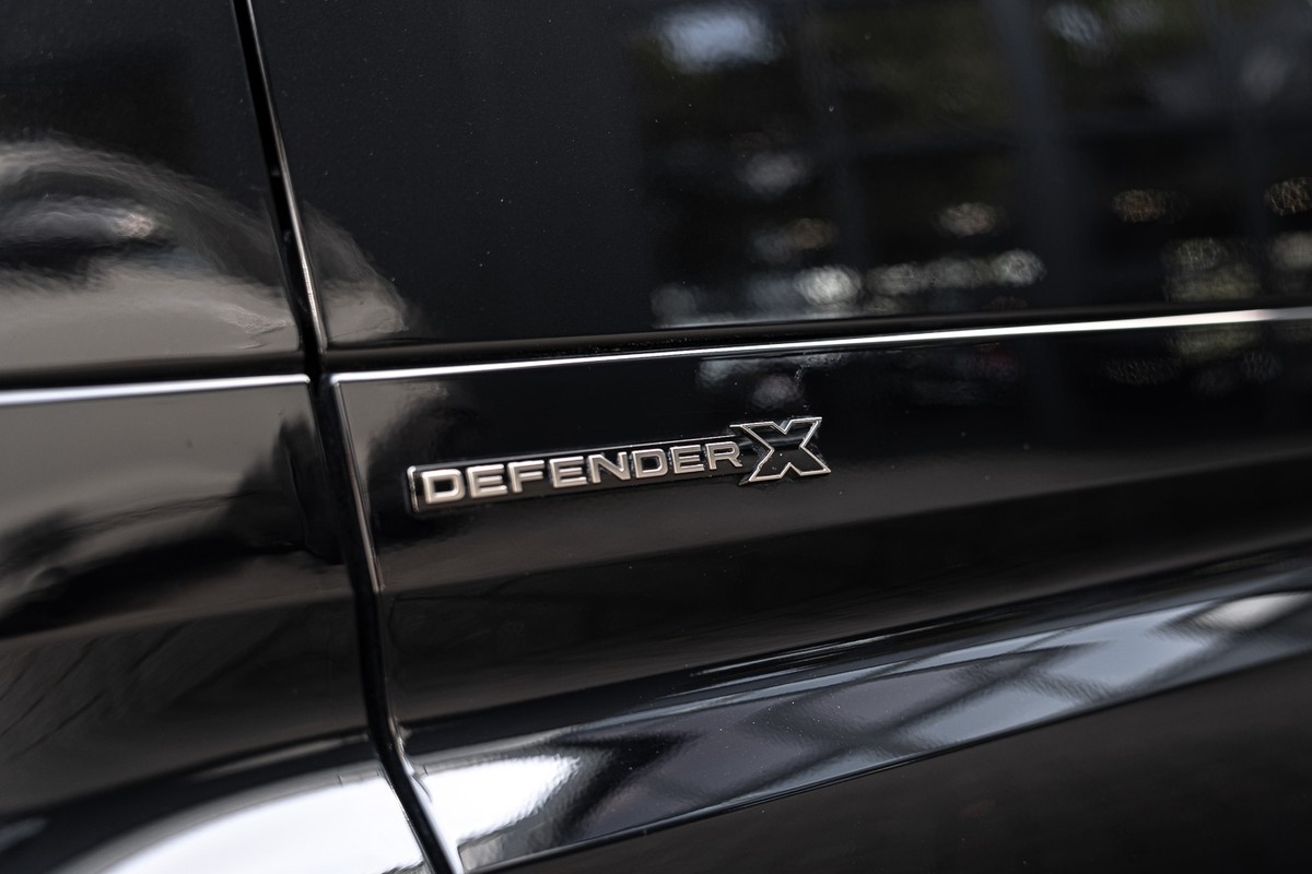 Land Rover Defender