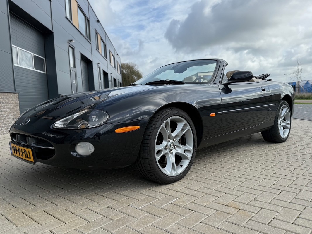 Jaguar XK