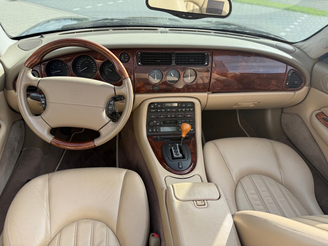 Jaguar XK