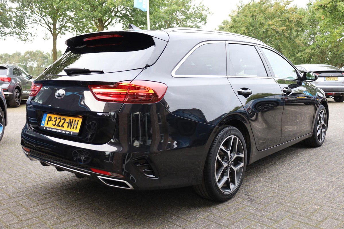 Kia ProCeed