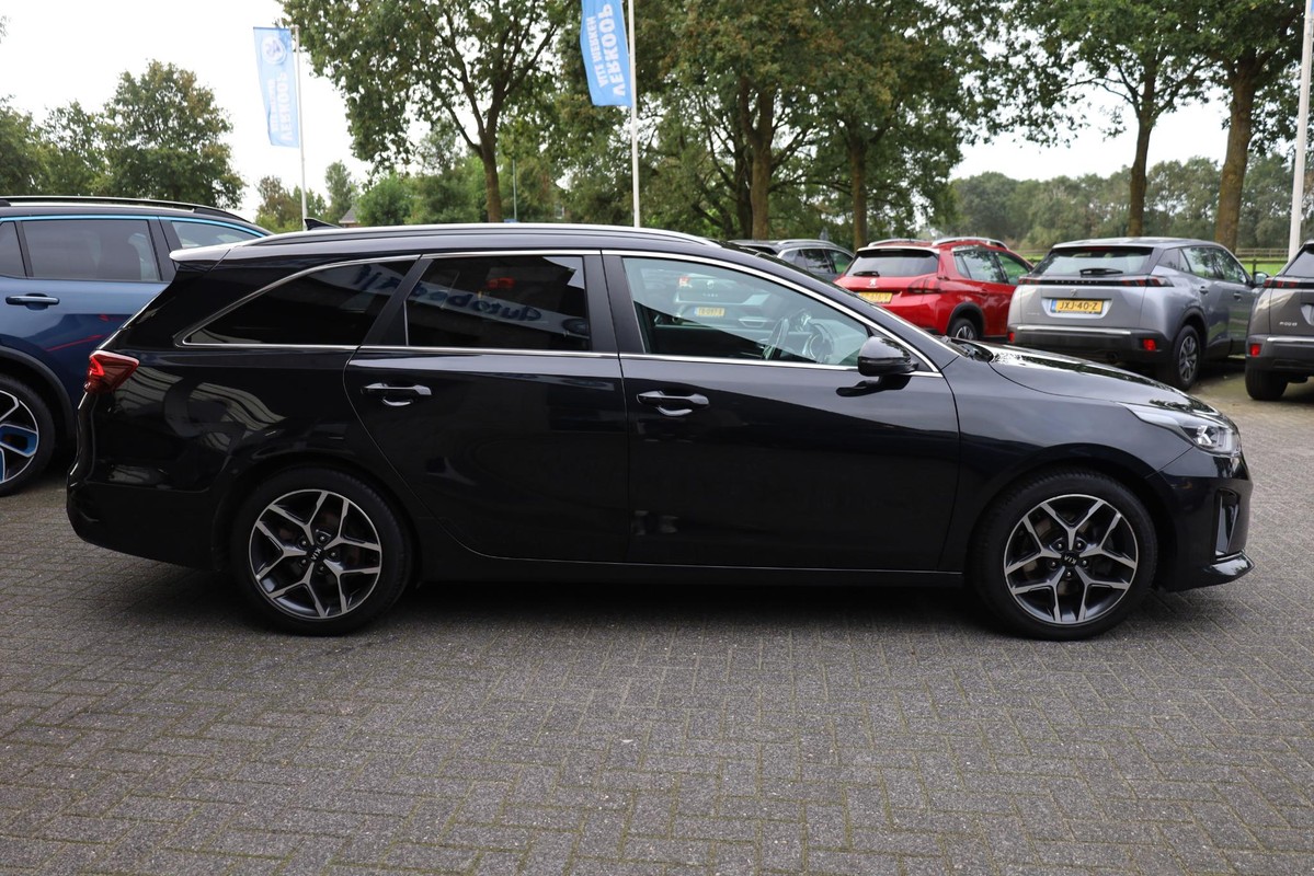 Kia ProCeed