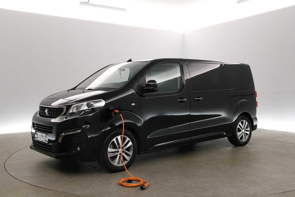 Peugeot e-Traveller