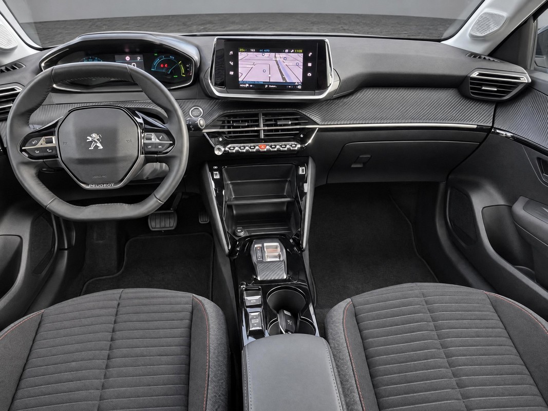 Peugeot e-208