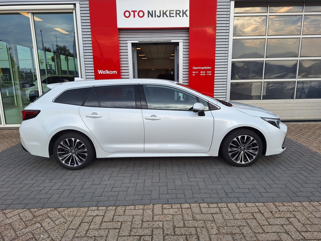 Toyota Corolla Touring Sports