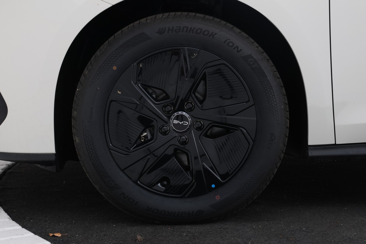 BYD SEAL