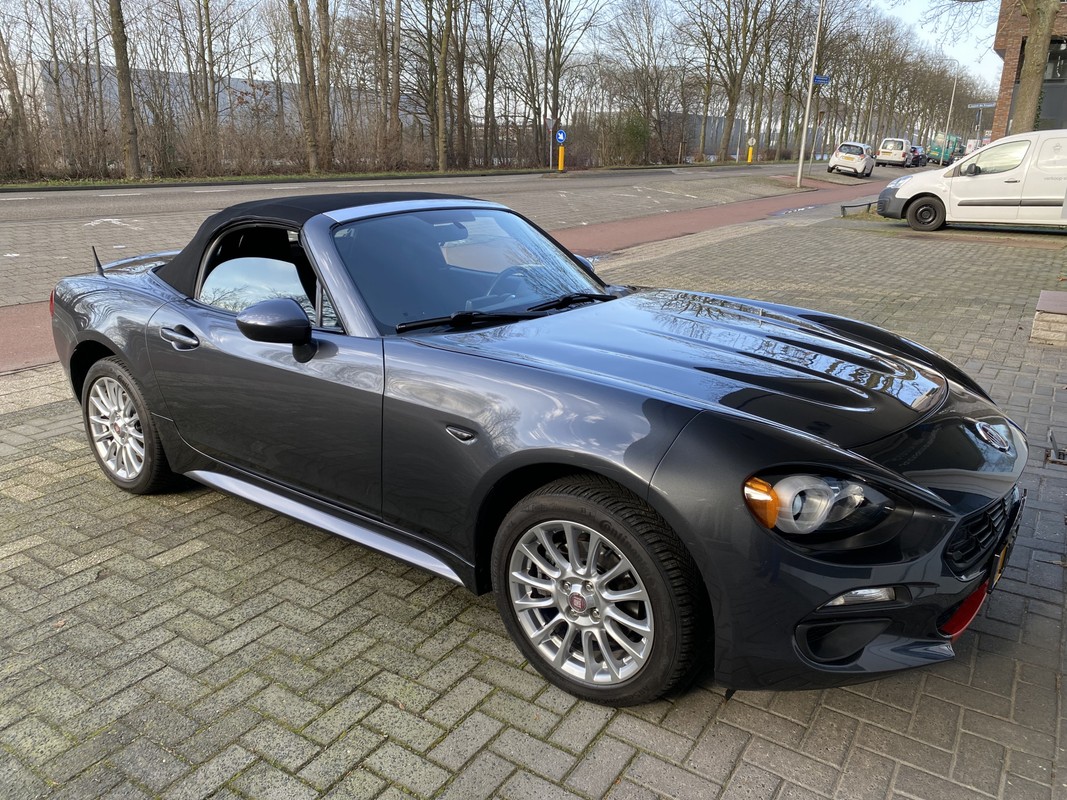 Fiat 124 Spider