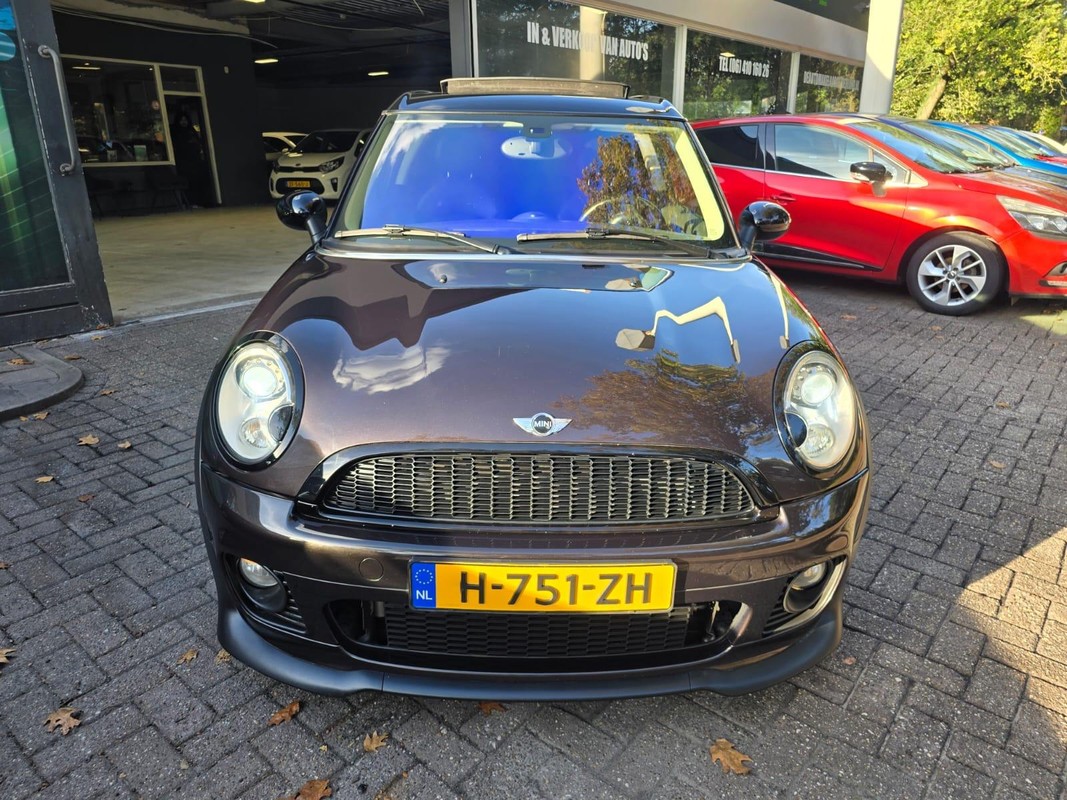 MINI Clubman