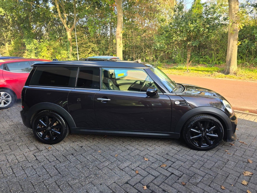 MINI Clubman