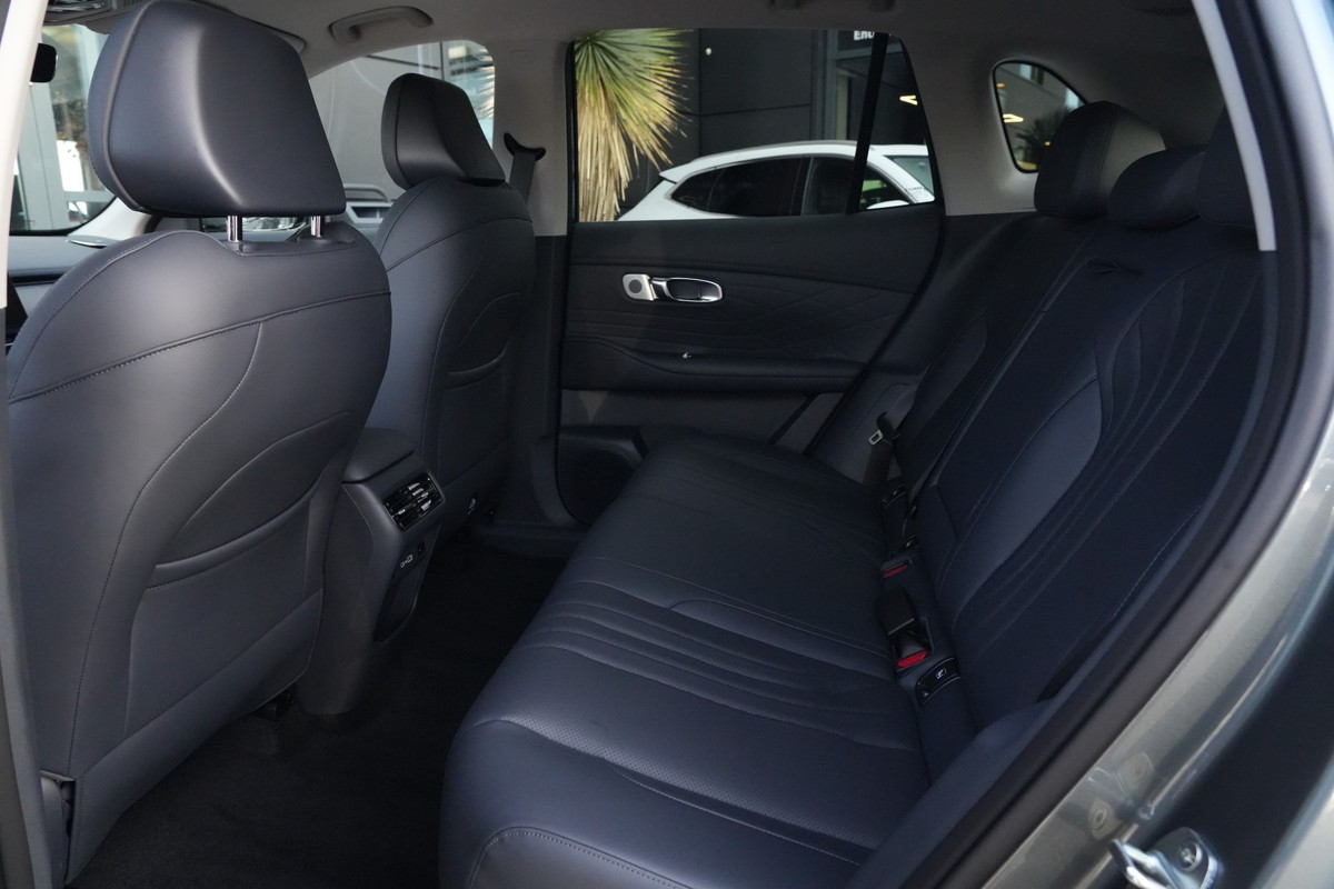 Geely Starray EM-i