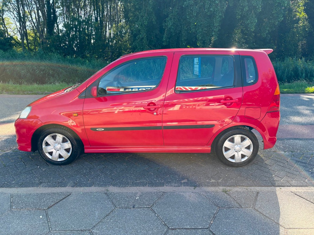 Daihatsu Young RV