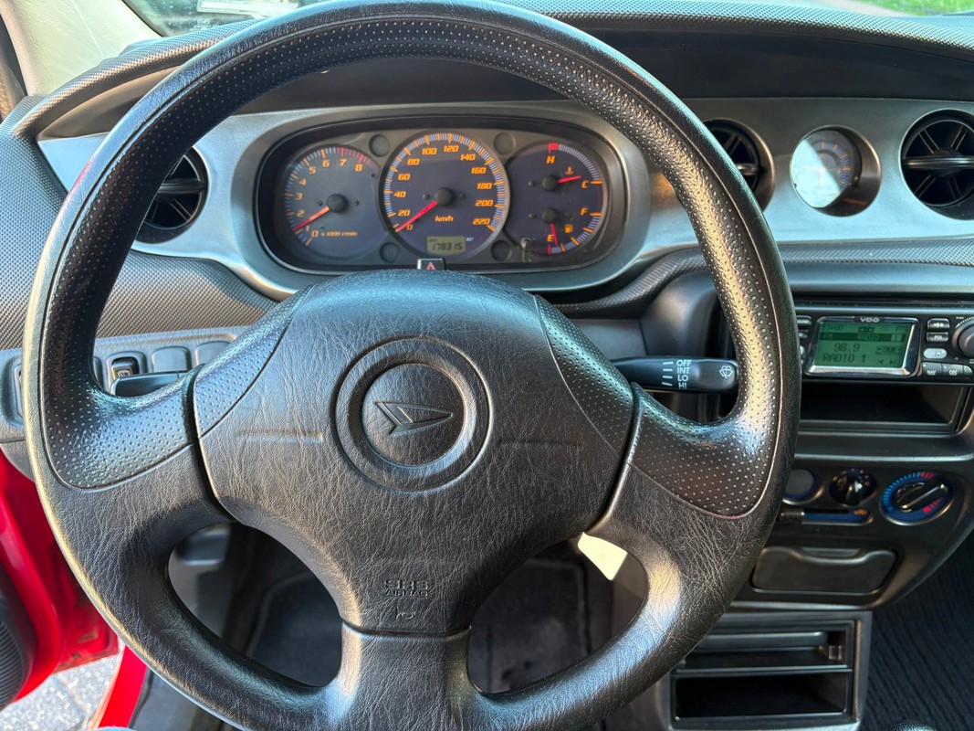 Daihatsu Young RV