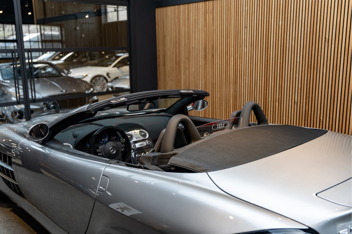 Mercedes-Benz SLR