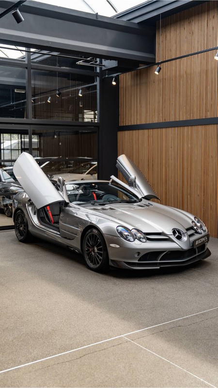 Mercedes-Benz SLR