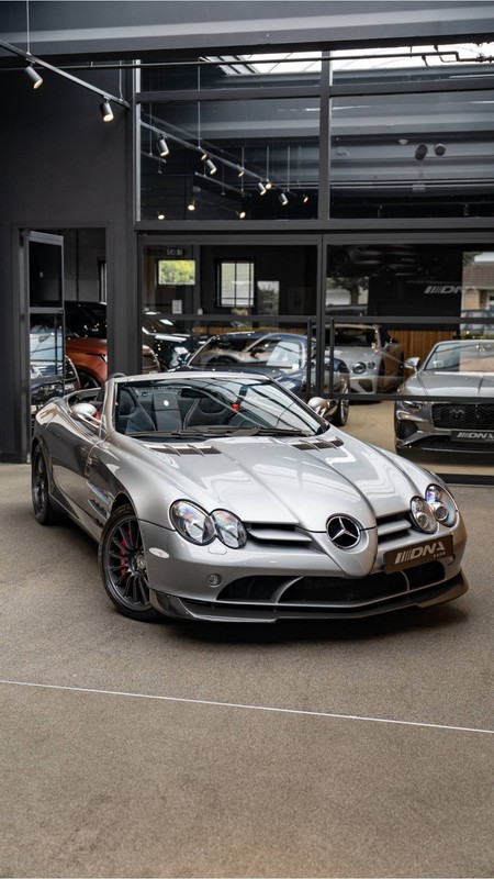 Mercedes-Benz SLR