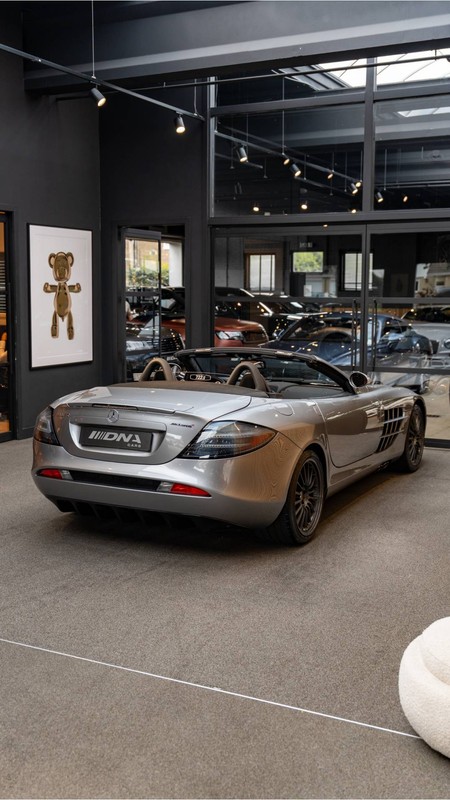 Mercedes-Benz SLR