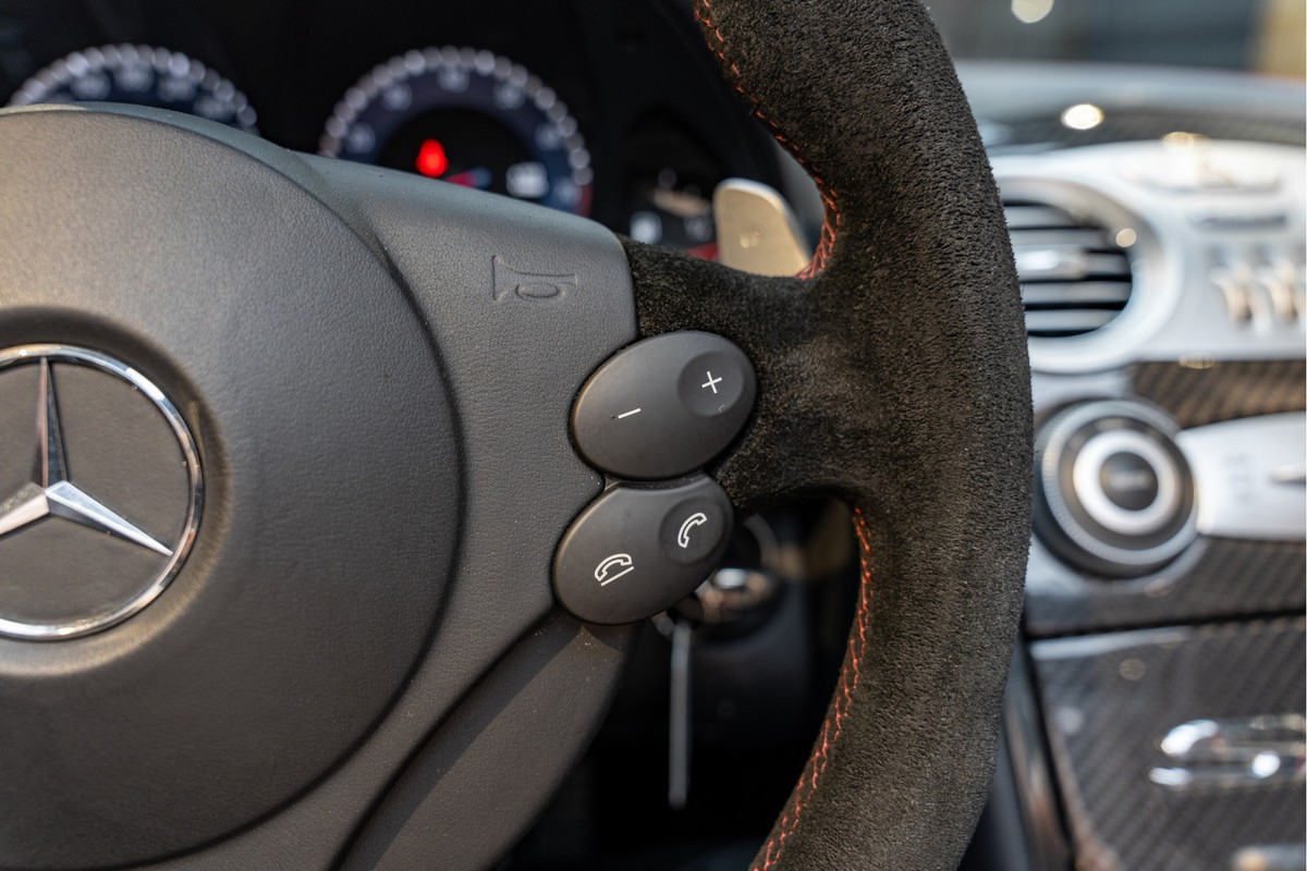 Mercedes-Benz SLR