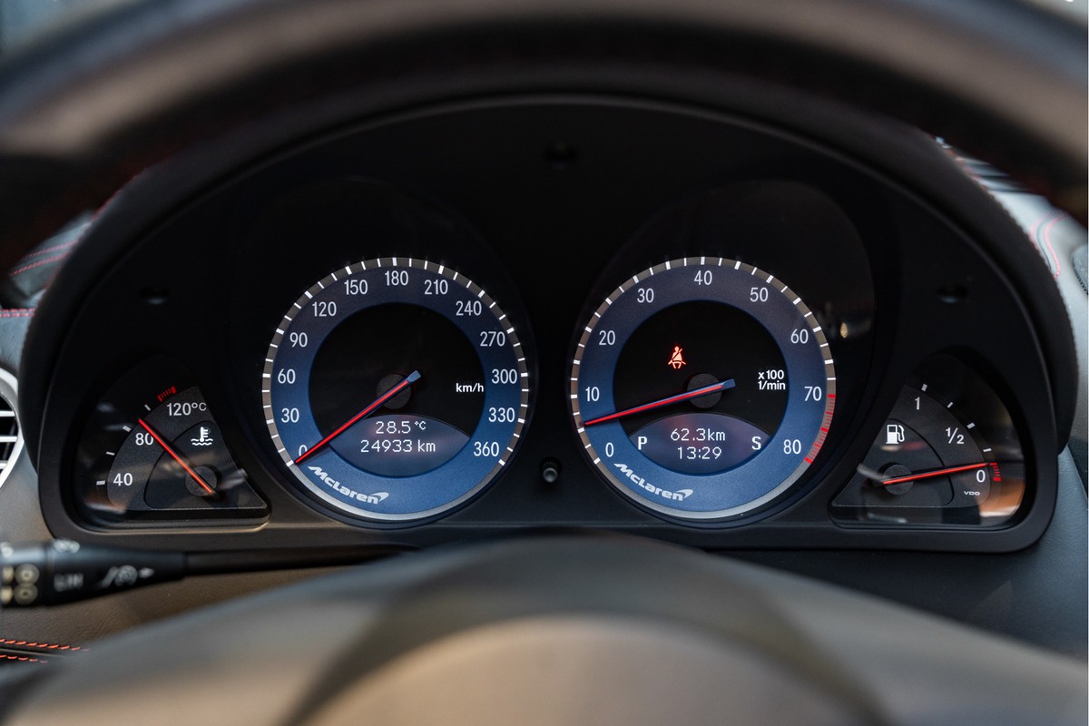 Mercedes-Benz SLR