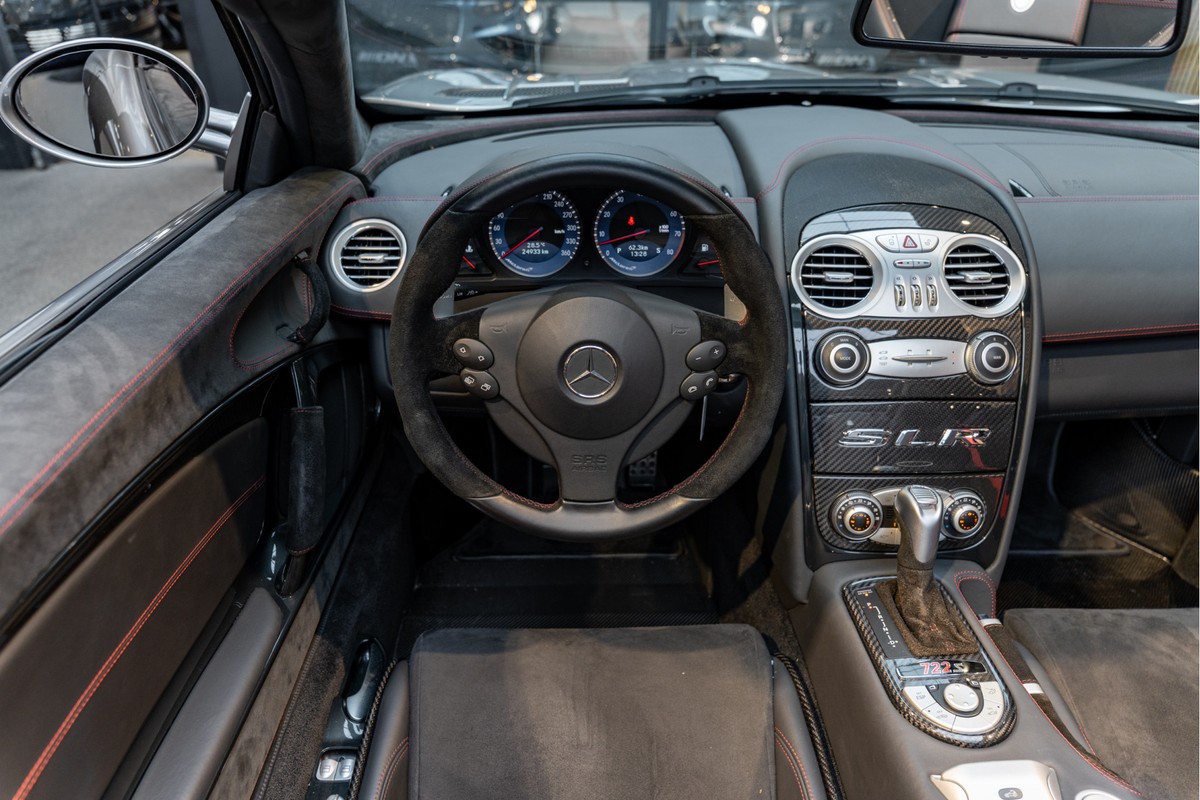 Mercedes-Benz SLR