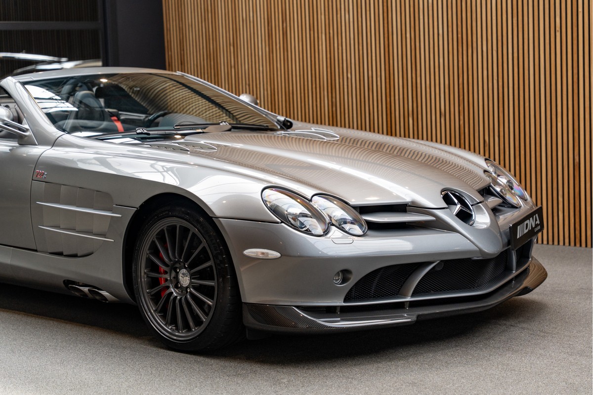 Mercedes-Benz SLR