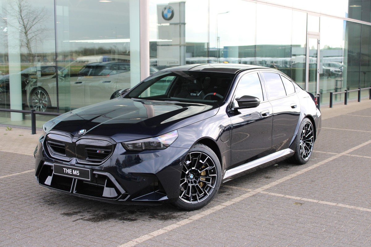 BMW M5
