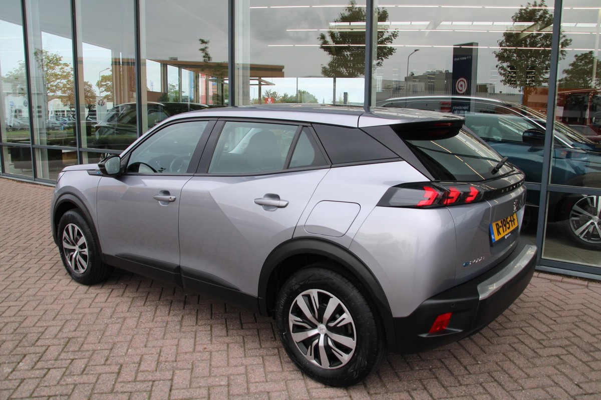 Peugeot e-2008