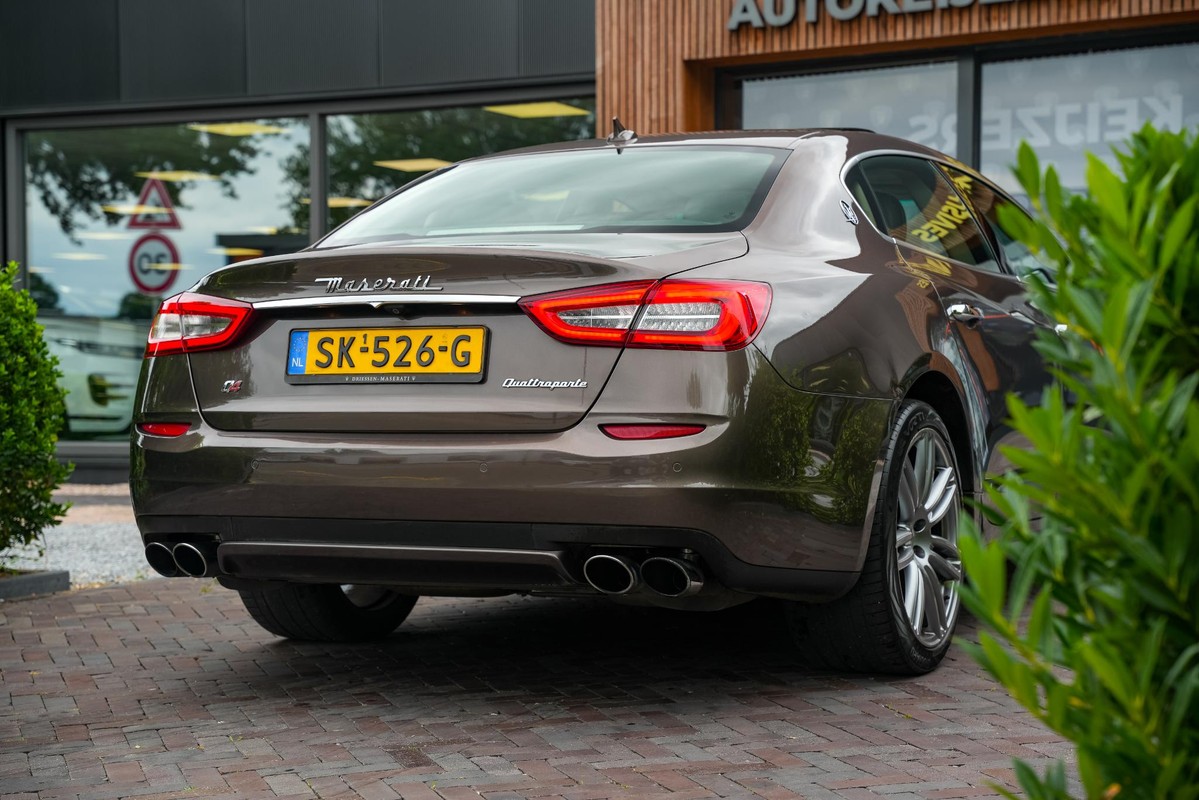 Maserati Quattroporte