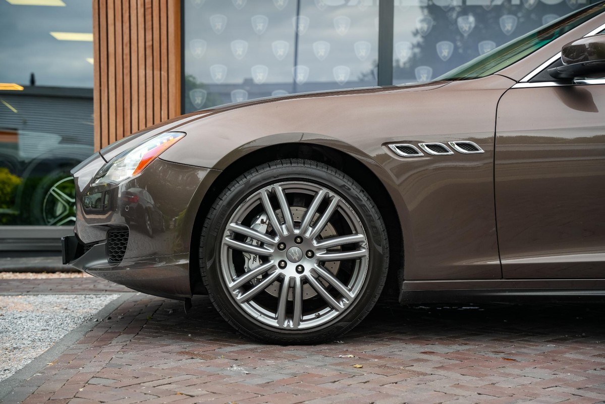 Maserati Quattroporte