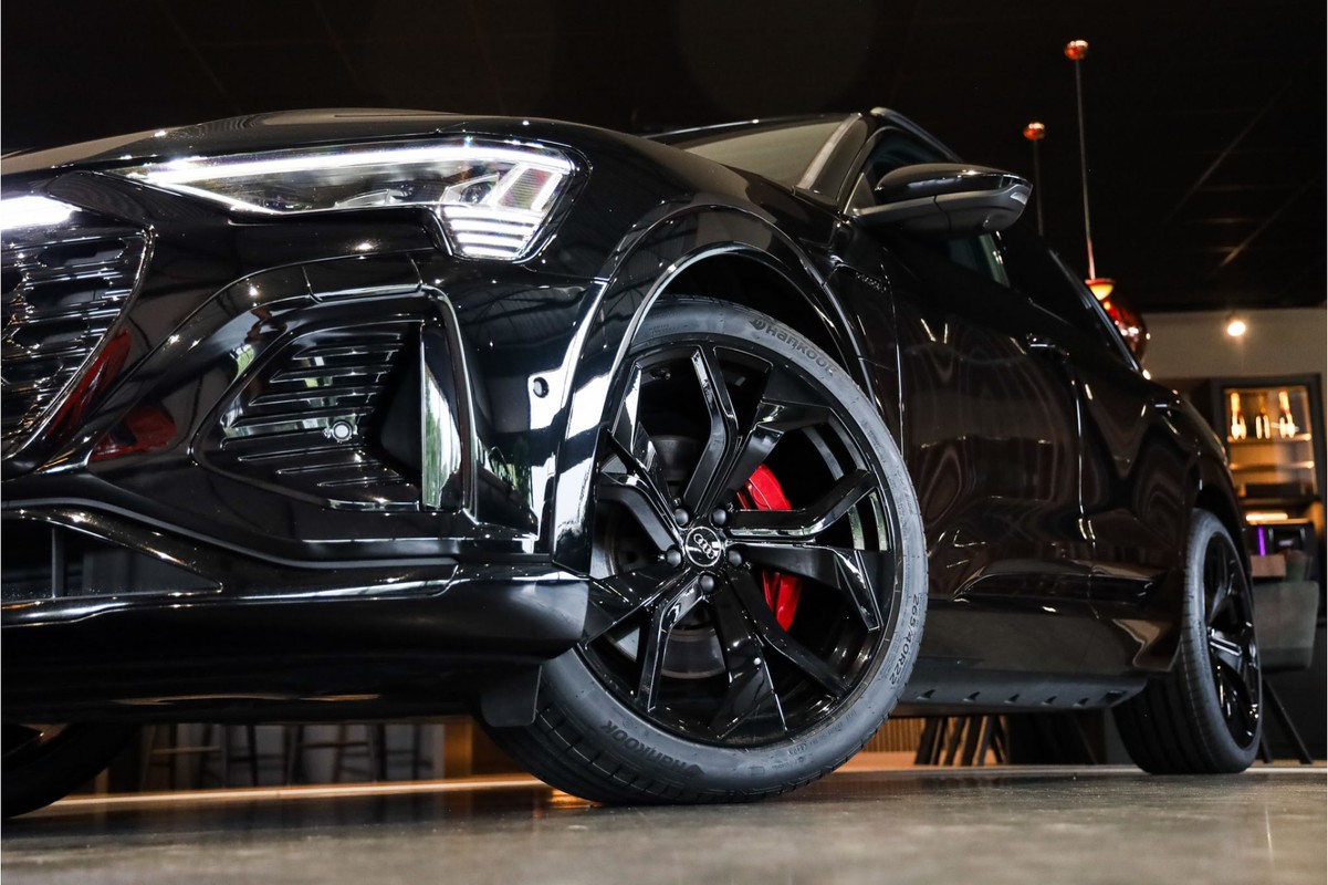 Audi Q8 e-tron