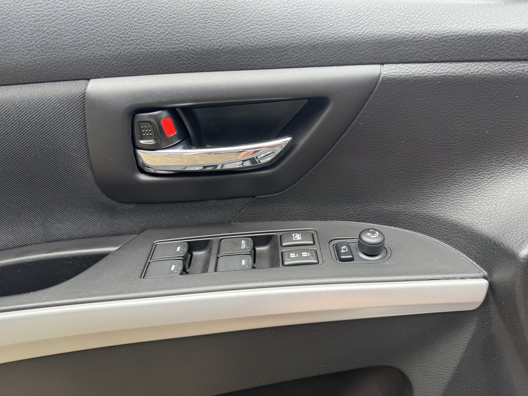 Suzuki S-Cross