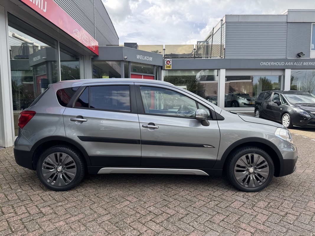 Suzuki S-Cross