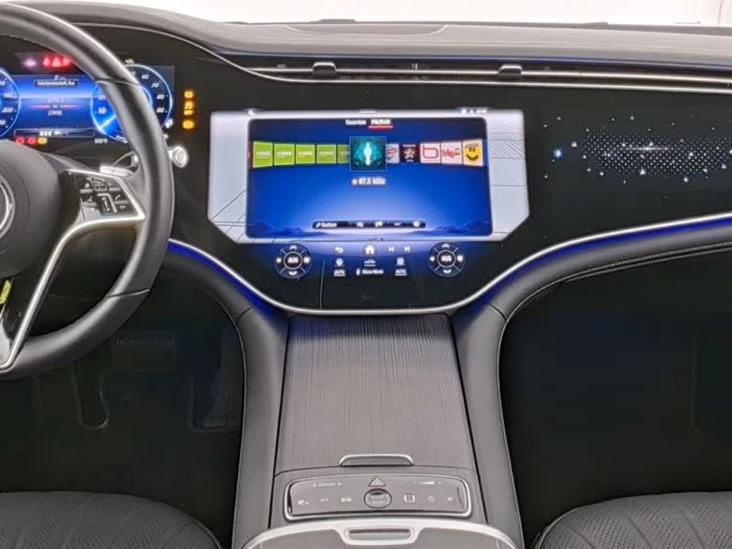 Mercedes-Benz EQS