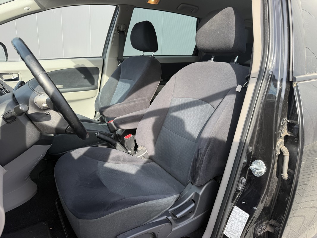 Mitsubishi Grandis