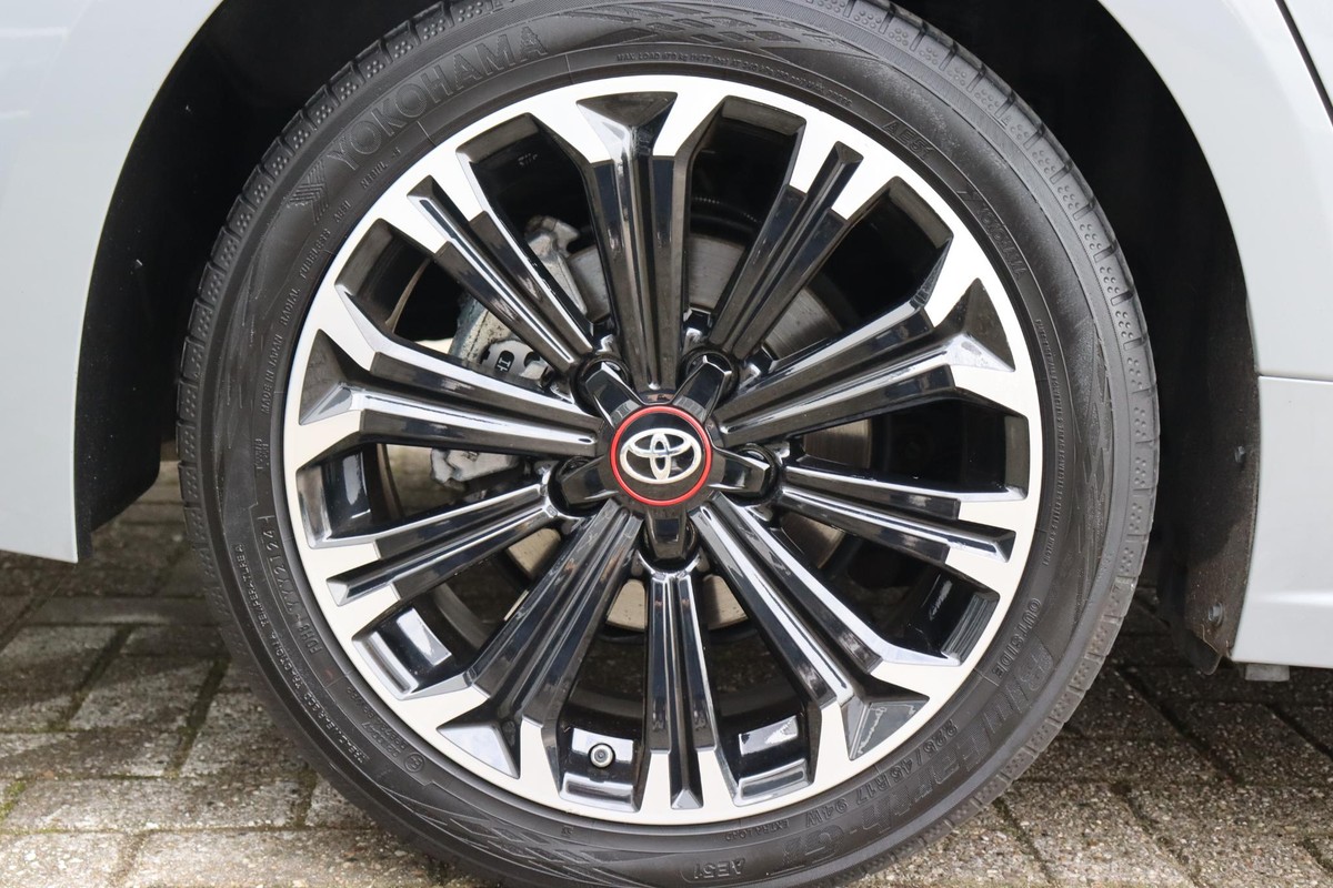 Toyota Corolla Touring Sports