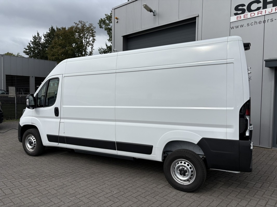 Opel Movano-e