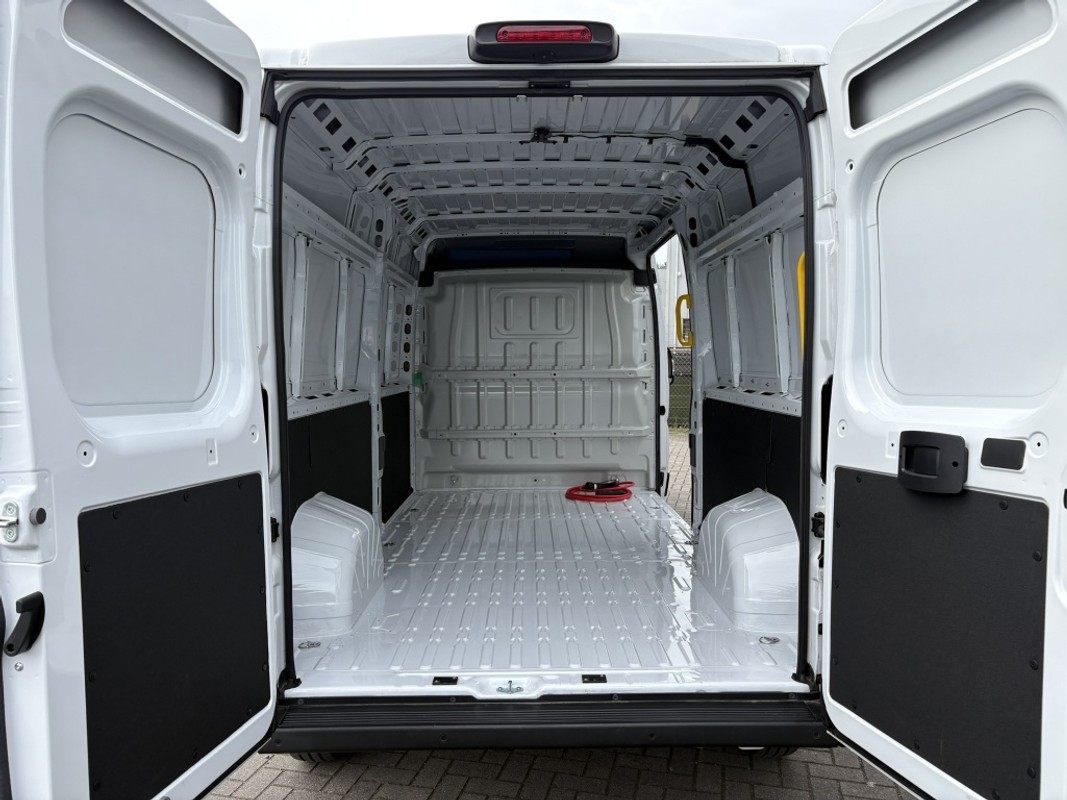 Opel Movano-e